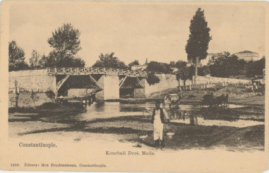 3112kart | Η γέφυρα στην περιοχή Κουρμπαλί. | Κωνσταντινούπολη | T123/009
 |  Edit. Max Fruchtermann