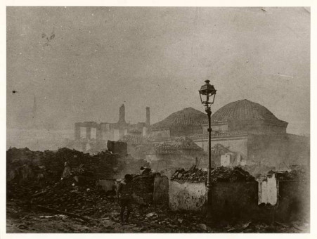 B21 | Ερείπια μετά από την πυρκαγιά | Η πυρκαγιά |  συλ.R. Viollet - 22 Χ 13 -  |  -