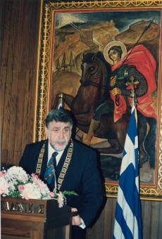 M-11 | Στιγμιότυπο από την επίσημη επίσκεψη του Προέδρου της Κυπριακής Δημοκρατίας Γλαύκου Κληρίδη στο Δημαρχείο στη Θεσσαλονίκη το 1993. Στη φωτο� | ΕΠΙΣΚΕΨΗ ΤΟΥ ΠΡΟΕΔΡΟΥ ΤΗΣ ΚΥΠΡΙΑΚΗΣ ΔΗΜΟΚΡΑΤΙΑΣ ΓΛΑΥΚΟΥ ΚΛΗΡΙΔΗ ΣΤΗ ΘΕΣΣΑΛΟΝΙΚΗ ΤΟ 1993 |  1993 - 20 Χ 30 εκ. |  Γιάννης Κυριακίδης