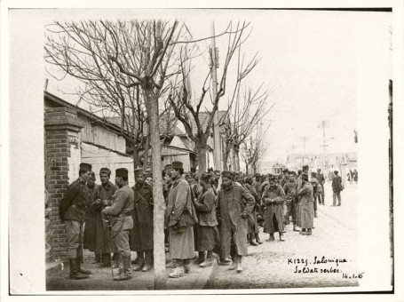 M127 | Σέρβοι στρατιώτες στη Θεσσαλονίκη | Στρατιώτες και στρατιωτική ζωή |  Συλ. Rog. Viollet - 18 Χ 24 εκ. - 14.1.16 |  -