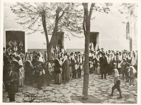 O05 | Γιορτή εβραικού πάσχα στη συναγωγή | Εβραίοι - Βούλγαροι - Οθωμανοί |  Συλ. Rog. Viollet - 18 Χ 24εκ - 1916 |  -