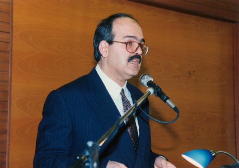 S-03 | Ομιλία του κ.Παντελή Νίγδελη | ΣΥΜΠΟΣΙΟ  |  Οκτώβριος 1995 - 15 Χ 22 εκ. |  Νώντας Στυλιανίδης