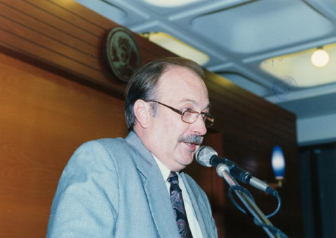 S-14 | Ομιλία George Lowry | ΣΥΜΠΟΣΙΟ  |  Οκτώβριος 1995 - 15 Χ 22 εκ. |  Νώντας Στυλιανίδης
