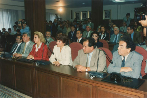 Z-23 | Στιγμιότυπο από την επίσκεψη του Οικουμενικού Πατριάρχη κκ. Βαρθολομαίου στο Δημαρχείο Θεσσαλονίκης το 1997. Στη φωτογραφία διακρίνονται μέ | Επίσκεψη του Οικουμενικού Πατριάρχη Βαρθολομαίου στο Δημαρχείο της Θεσσαλονίκης το 1997 |  1997 - 20 X 30 εκ.  |  